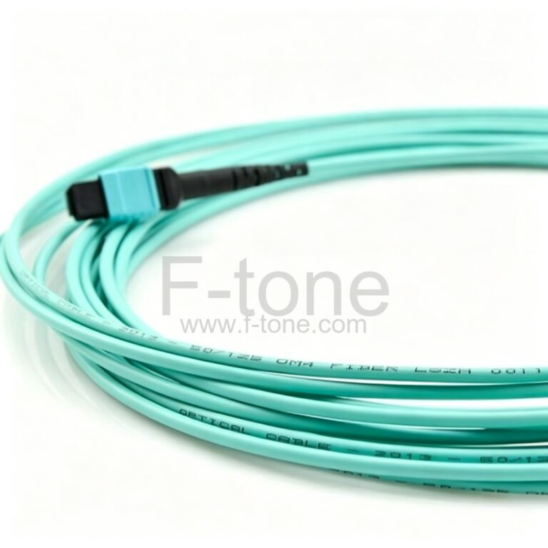 24芯OM3 多模 12芯每股 MTP 主干光纤跳线 3.0mm LSZH/Riser