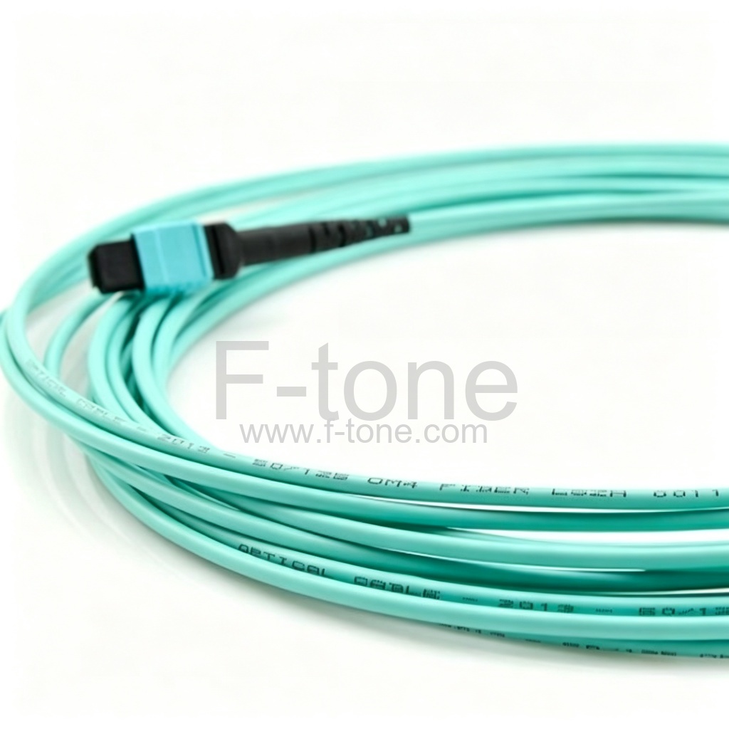 24芯OM3 多模 12芯每股 MTP 主干光纤跳线 3.0mm LSZH/Riser