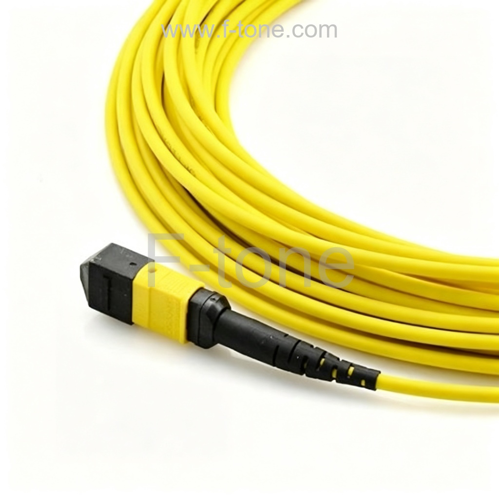 32芯 MTP-32 单模 32芯每股 MTP 主干光纤跳线 3.0mm LSZH/Riser