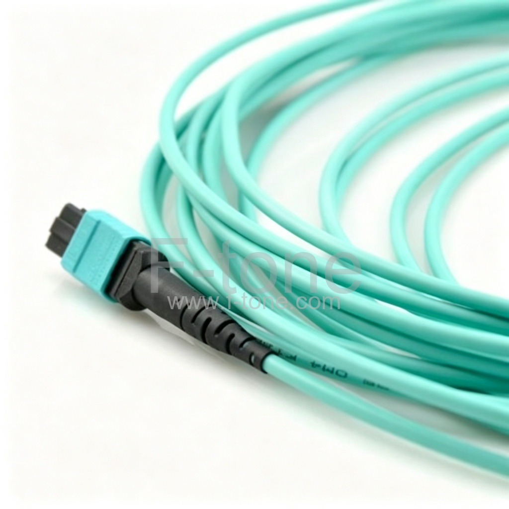96 芯 OM4 多模 12芯每股 MTP 分支光纤跳线 3.0mm LSZH/Riser