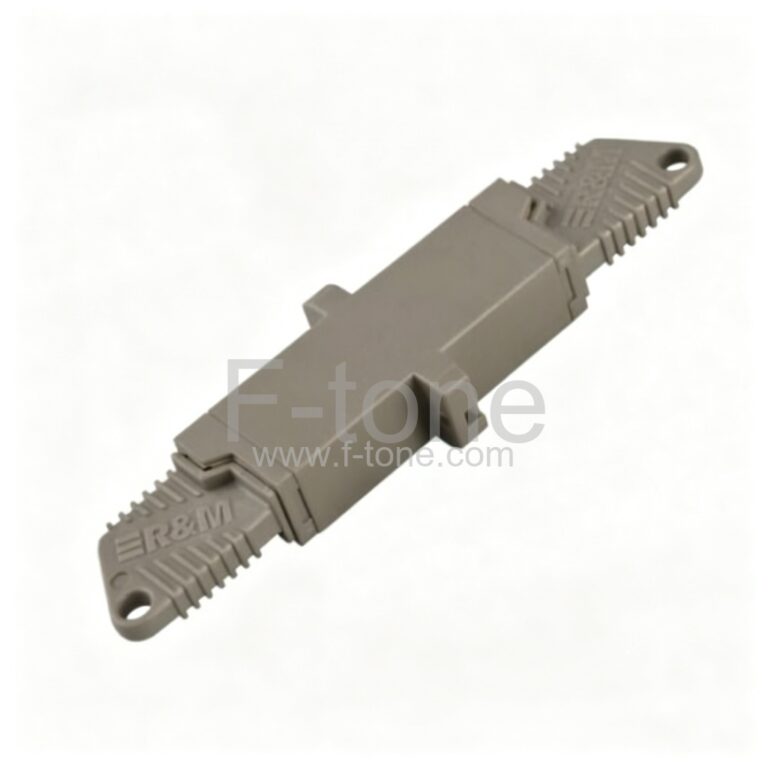 适用于 OM1/OM2/OM3/OM4的E2000/APC转E2000/APC多模单工塑料光纤适配器